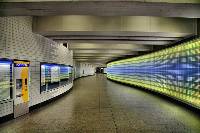 Essen Hauptbahnhof, Weg zur U-Bahn / 28.07.2019
