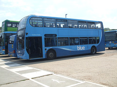 DSCF8733 Go-South Coast (Southern Vectis) 1510 (HW62 CVO) at Ryde - 6 Jul 2017