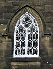c19 cast iron gothic window at wirksworth grammar school, derbs; 1828 by william maskery  (3)