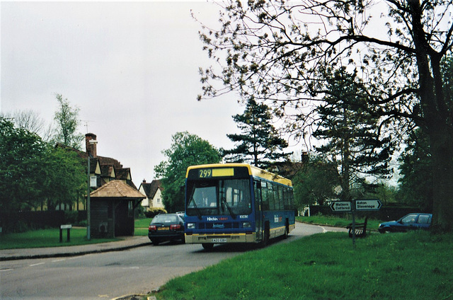 The Shires 3063 (E420 EBH) in Bennington – Apr 1988 (386-55)