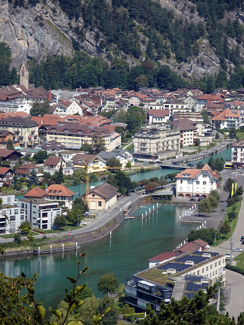 Unterseen und der Hafen von Interlaken