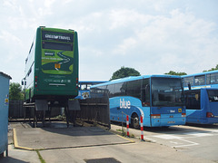 DSCF8743 Go-South Coast (Southern Vectis) 1107 (HW58 ARZ) and 7042 (MV02 UMS) at Ryde - 6 Jul 2017