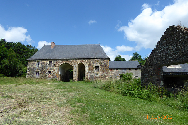 Abbaye de CLAIRMONT 1/3