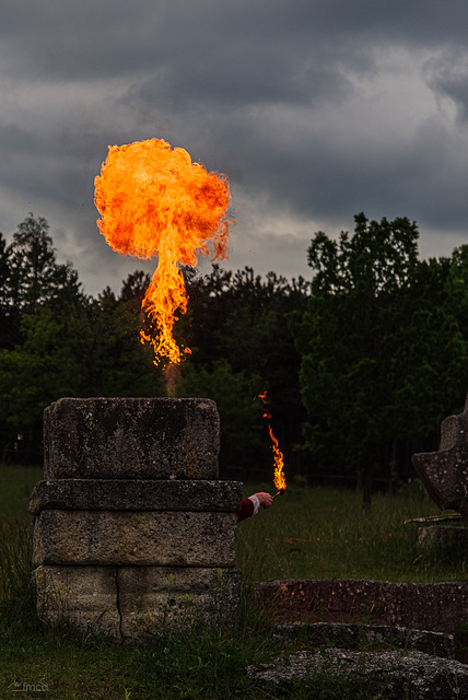 Feuerspucker beim Üben.