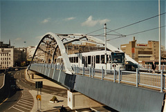 Sheffield Supertram set 22 above Park Square roundabout in Sheffield – 9 Oct 1995 (290-04)