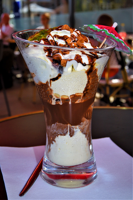 Icecream on table!