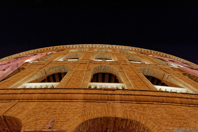 Valencia by night (© Buelipix)