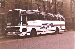Ambassador Travel 901 (PJI 8513) (A901 KAH) in Cambridge – 22 Oct 1989 (104-17)