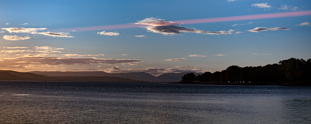 Sunset, with amber flare, on the River Clyde - (Laowa 1.33 Front Anamorphic Adapter (Amber) attached to a Tamron 85mm f/1.8 SP Di VC USD)