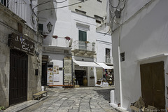 in den Gassen von Ostuni (© Buelipix)