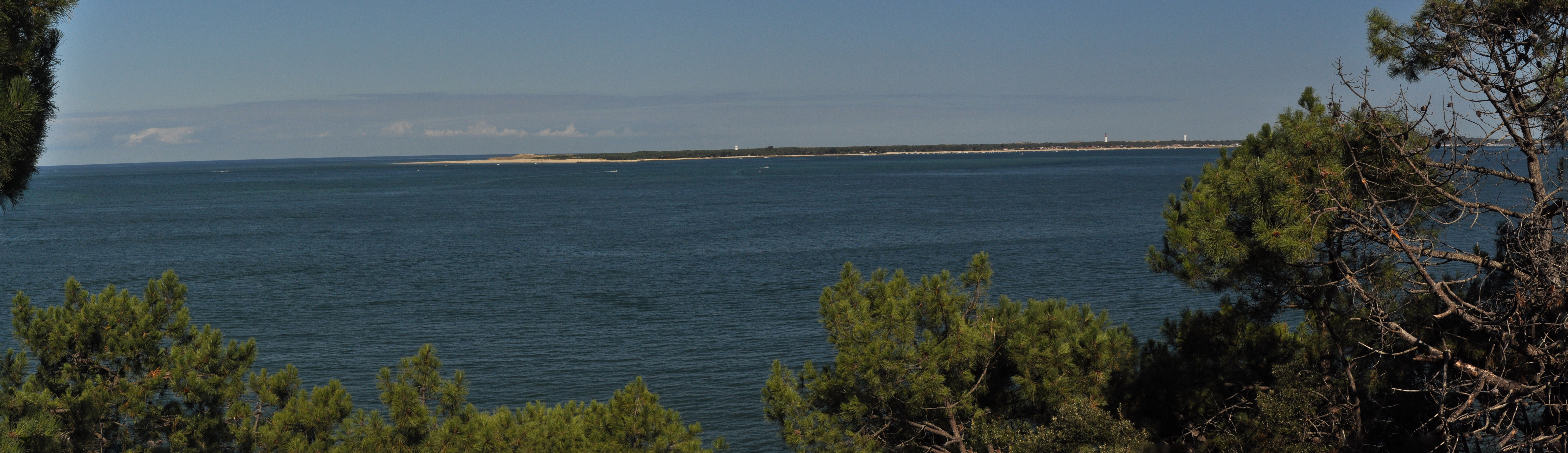 Cycling from Bordeaux Vineyards to the Atlantic Coast/Pila