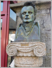Buste de Victor Hugo à Dol de Bretagne  35 ( rue des stuarts)