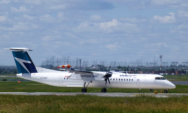 C-FENY at Toronto - 24 June 2017