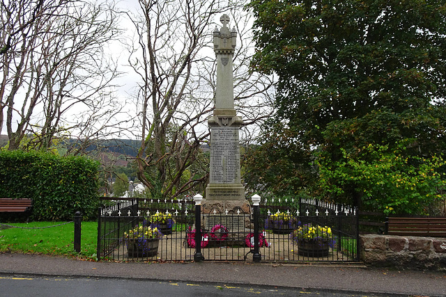 Drumnadrochit War Memorial