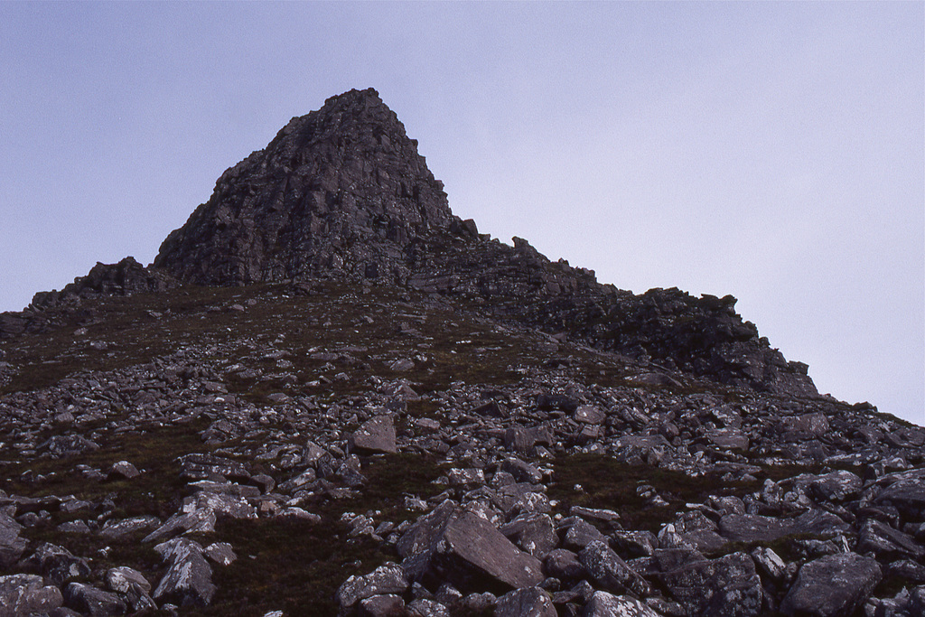 Stac Polly 'round the back'