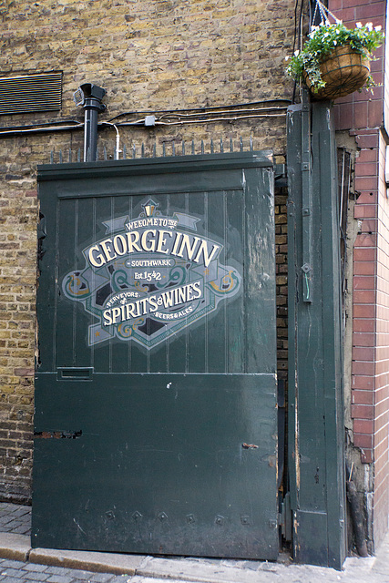 Gate to George Inn