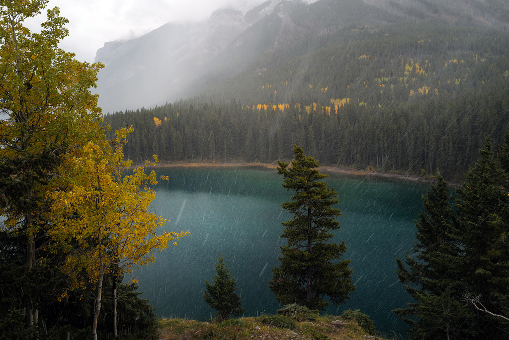 Johnson Lake, Snowing