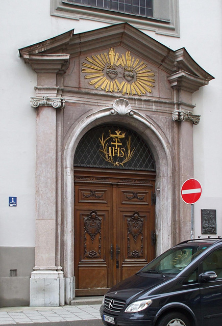 Munich: Damenstiftskirche (St Anna) 2011-03-18