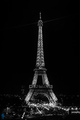 À travers le Paris nocturne