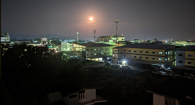 Depuis le balcon de notre chambre / From our room's balcony