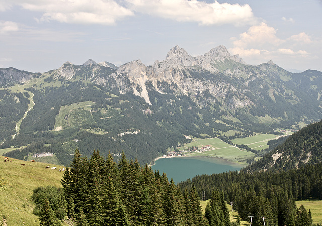 Blick auf den Haldensee und das Füssener Jöchle