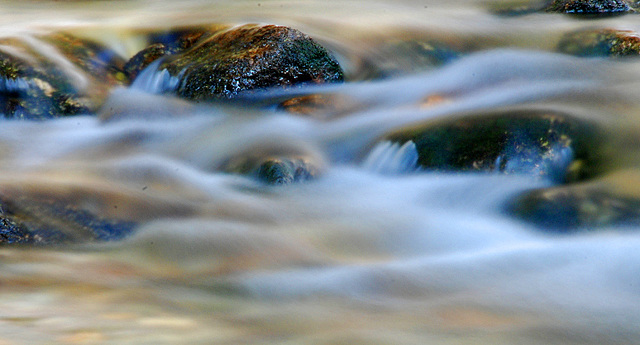 Steine im Wasser