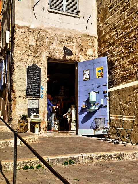 Marseille - Les Accoules ( passez votre "mulot" sur la photo)