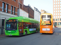 DSCF6817 Reading Buses 432 (YN14 MYB) and 902 (SK66 HRU) - 6 Apr 2017