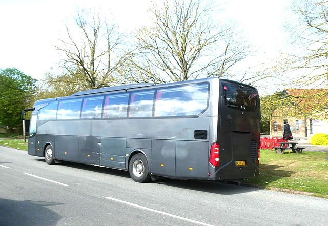 Marrett’s Chariots M500 STR at Barton Mills - 7 Apr 2024 (P1170780)