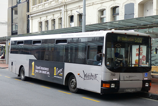 Waka Pacific 750 in Auckland - 20 February 2015