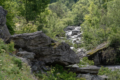 Der junge Fluss Arc zwischen La Tralenta (ca. 1830 müM.) und L'Écot (ca. 2000 müM.)