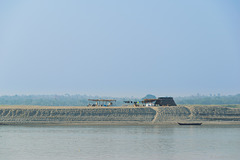 ein Tag auf dem Irrawaddy _  Landschaften am Fluss (© Buelipix)