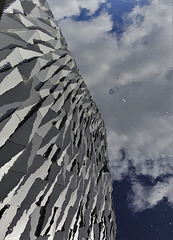 Titanic Belfast, façade reflection 2