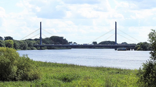 Norderelbbrücken mit der Autobahn A1 Hamburg - Lübeck