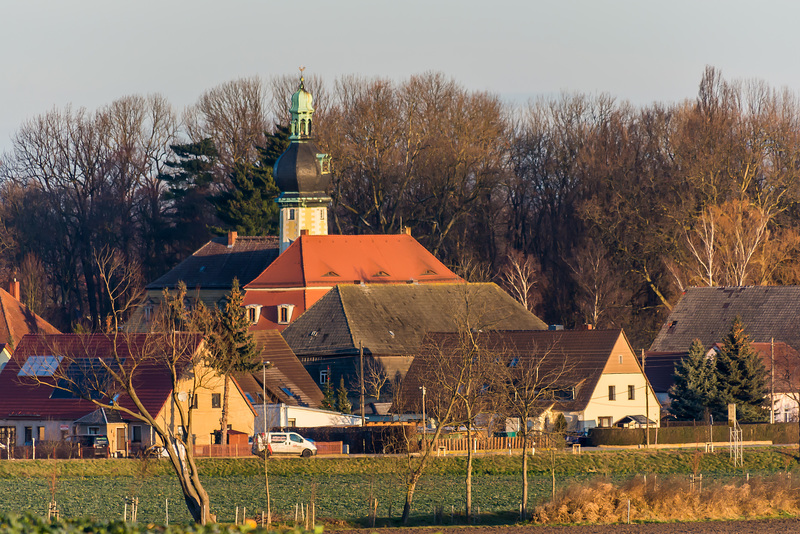 Blick zum "Neuen Schloß" von Hof (Naundorf)