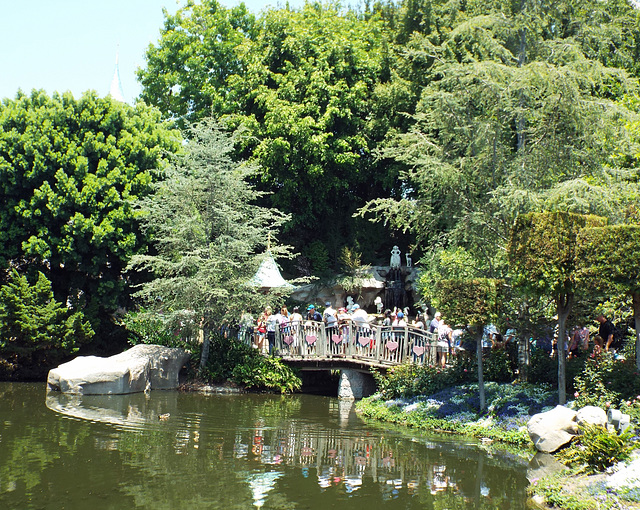 Footbridge and the Snow White Grotto in Disneyland, June 2016