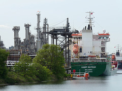 Tanker 'Habip Bayrak' at Stanlow Refinery