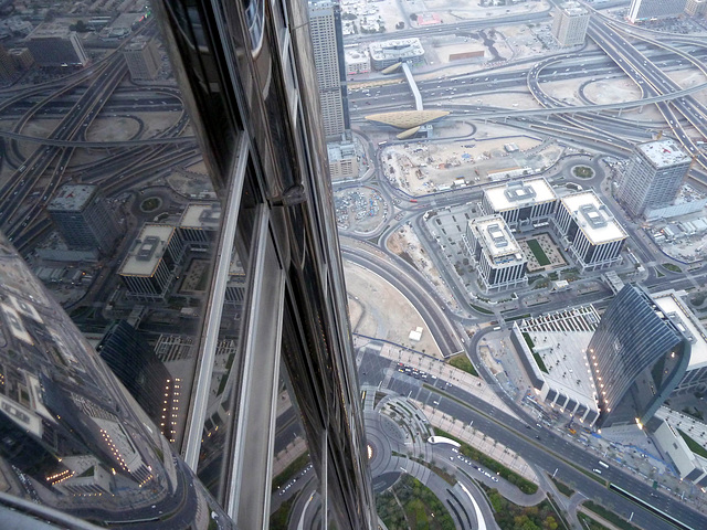 #7 - Agathe Beitz - Dubai Burj Khalifa - 10̊ 3points