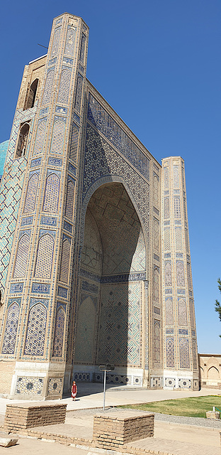 Bibi-Khanym Mosque