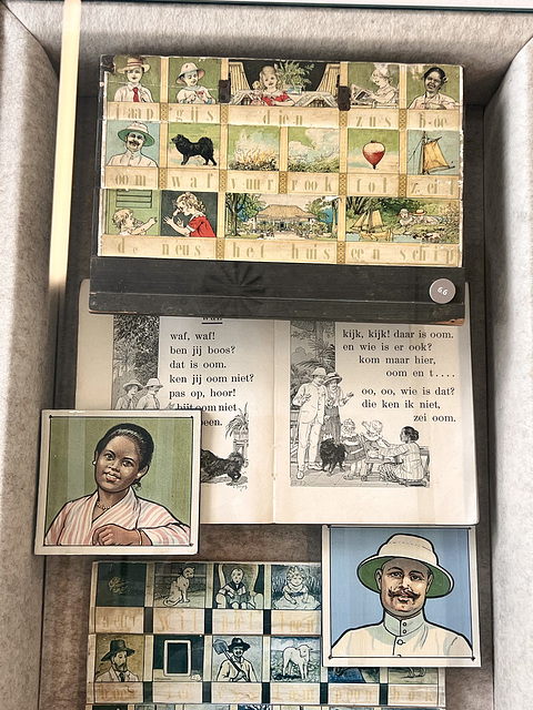 Nationaal Onderwijsmuseum 2025 – Dutch East Indies reading bord