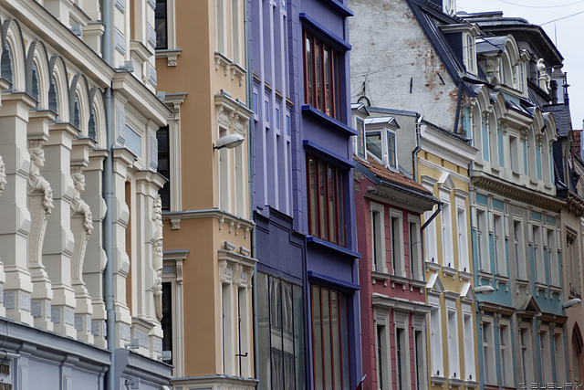 Fassaden in Riga (© Buelipix)