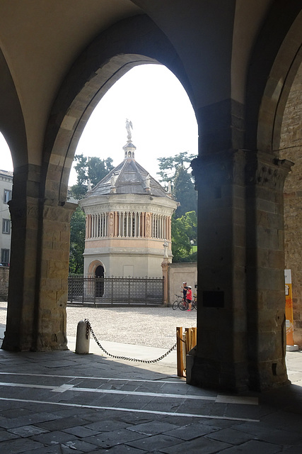 Battistero Di Bergamo