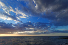 Sonnenuntergang am Strand von Ahrenshoop (© Buelipix)