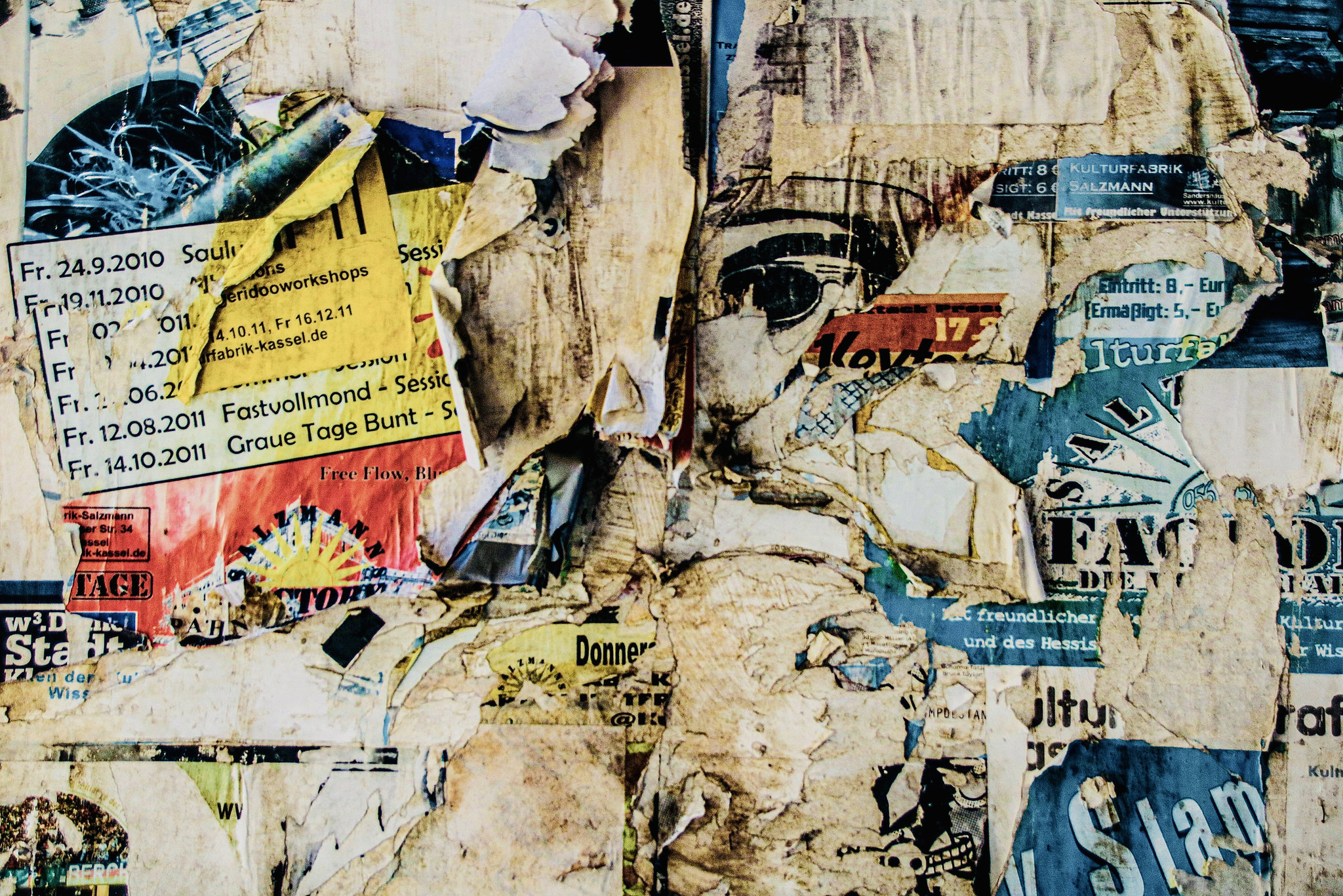 Decollage 103: Graue Tage Bunt