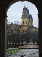 Munich: Hofgarten 2011-03-17