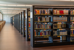 Uni-Bibliothek, Bücherregale