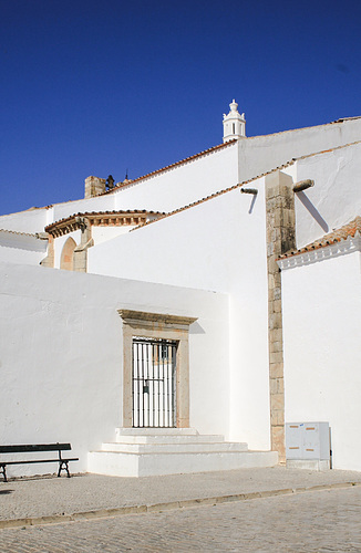 White on Blue 1: Faro