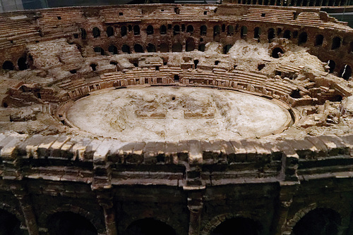 Amphithéâtre de Nîmes