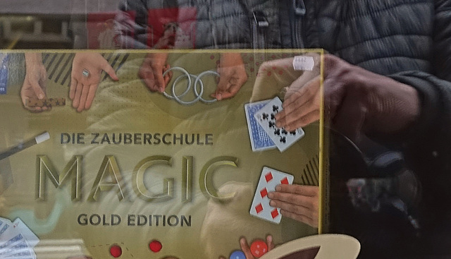 Magic hand