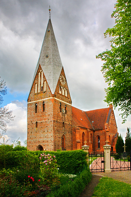 Diedrichshagen, Dorfkirche
